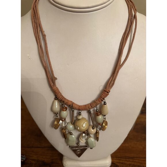 Boho Babe Chunky Bead Tassel Necklace Suede Cord & Tribal Vibe Gold Tone Pendant - Picture 3 of 14